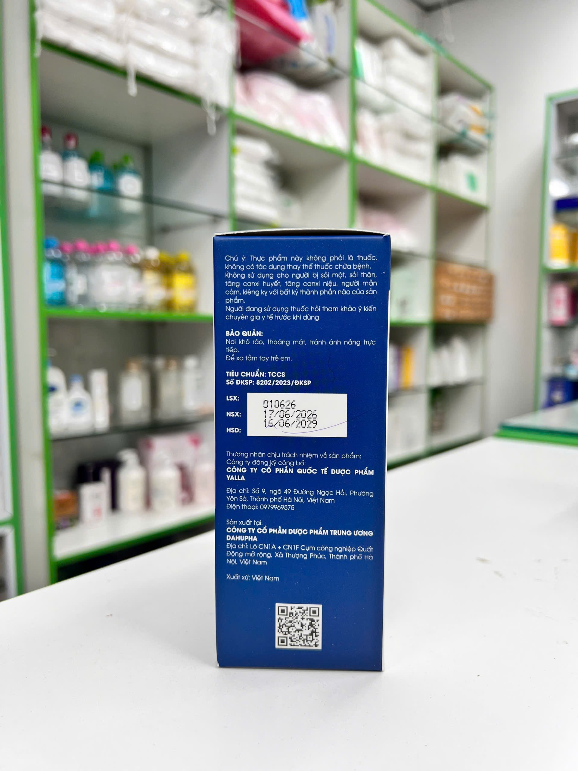 Trucal Calcium — mặt bên hộp hiển thị bảng thành phần và các vi chất hỗ trợ